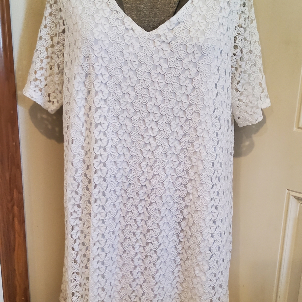 NAIF White Floral Lace V-Neck Tunic